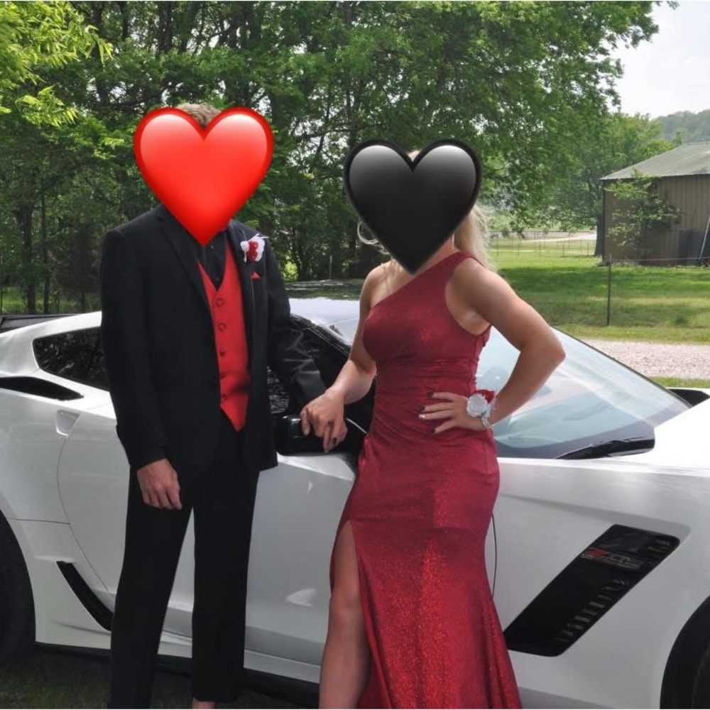 Remington Red One-Shoulder Prom Dress